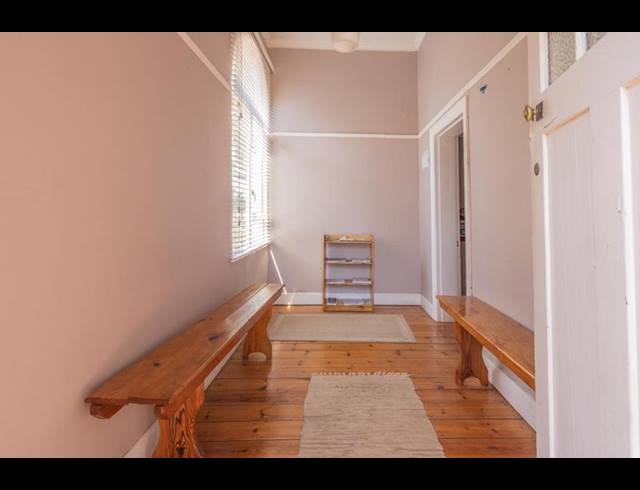 5 BEDROOM HOUSE FOR SALE IN KINGSWOOD